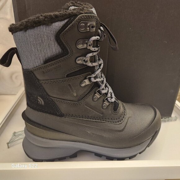 The North Face Women’s Chilkat V 400 Waterproof Boots. NIB. Size 5 - Picture 1 of 13